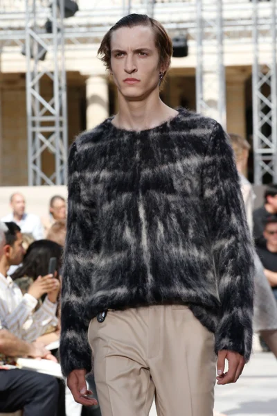 Look 34